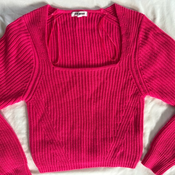 Steve Madden NWOT Cropped Knit Sweater, Bright Pink, Women’s Small - Picture 8 of 9